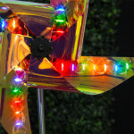 LED-es szolár szélforgó - színes LED, leszúrható - alu, műanyag - 75 x 23 x 23 cm